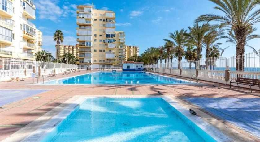 Hoja Cala Apartment アルガロボ・コスタ エクステリア 写真